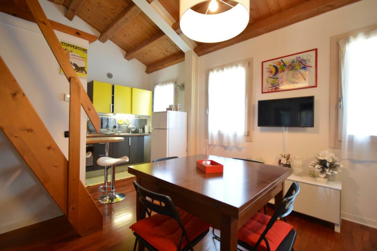 Casa Vacanze Chez La Reine - Holiday Home ヴィチェンツァ エクステリア 写真