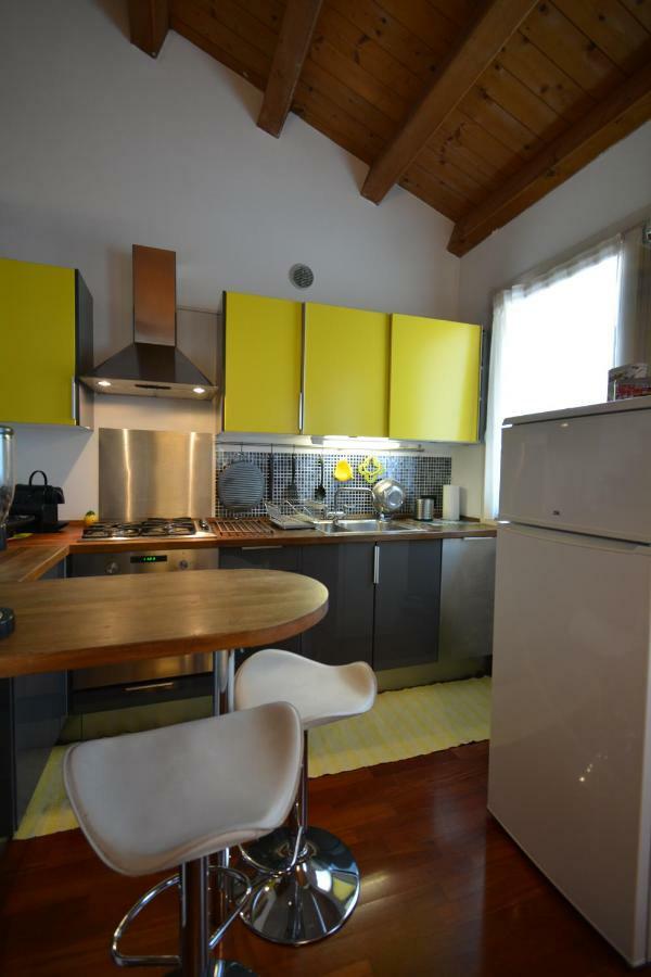 Casa Vacanze Chez La Reine - Holiday Home ヴィチェンツァ エクステリア 写真