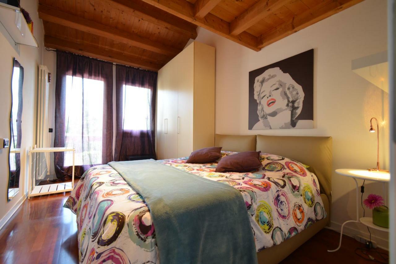 Casa Vacanze Chez La Reine - Holiday Home ヴィチェンツァ エクステリア 写真