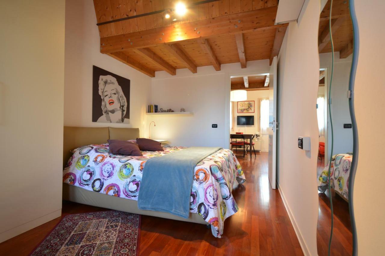 Casa Vacanze Chez La Reine - Holiday Home ヴィチェンツァ エクステリア 写真