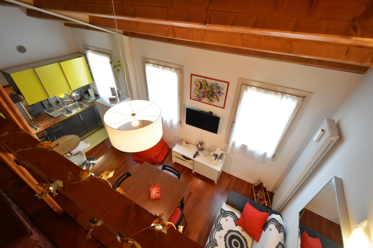 Casa Vacanze Chez La Reine - Holiday Home ヴィチェンツァ エクステリア 写真